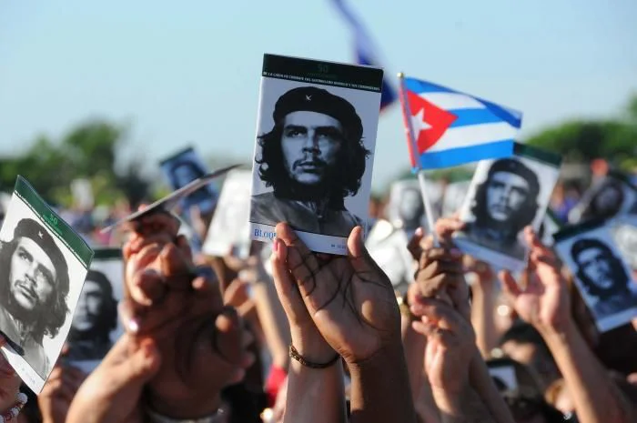 125379-recuerdan-en-cuba-caida-en-combate-del-che-guevara-8-de-octubre